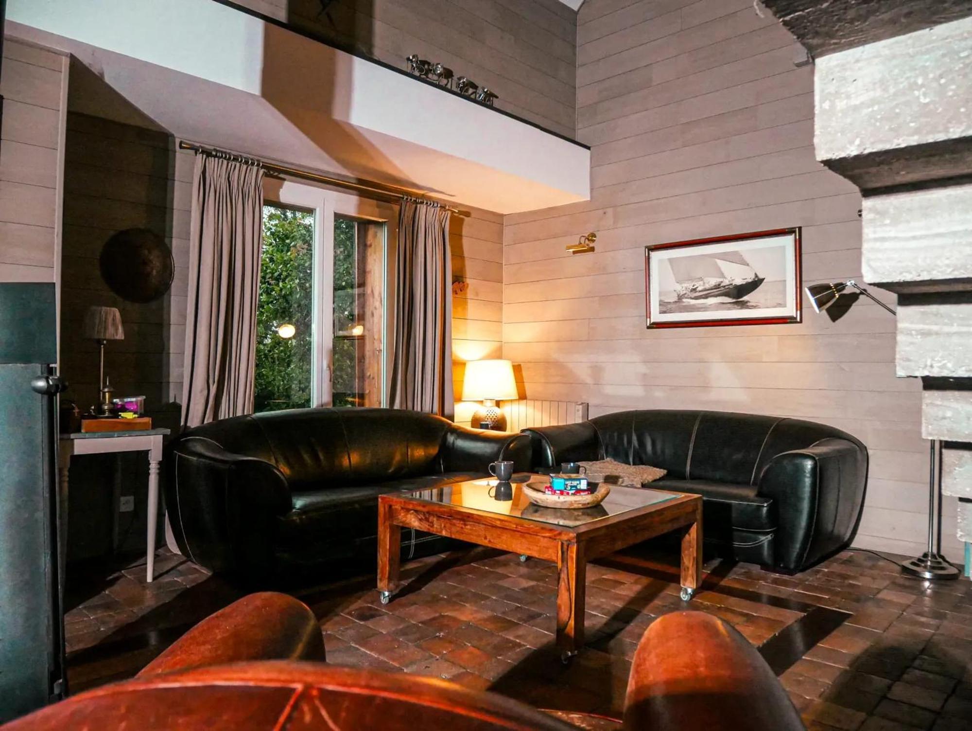 Chalet Chaleureux A Marigny-L'Eglise Avec Vue Sur Lac Et Montagne Exterior foto